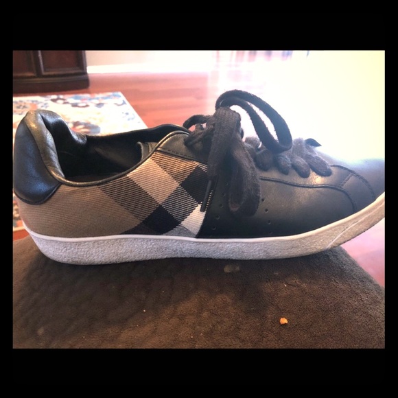 Burberry Men’s Shoe sz 41 - Picture 1 of 2